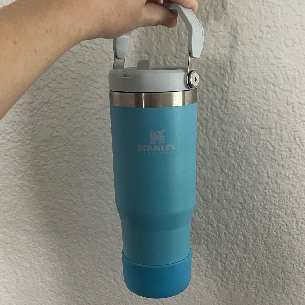 Stanley flip straw brand water bottle